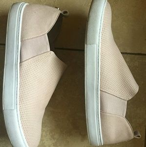 STEVE MADDEN BLUSH SNEAKERS SLIP-ONS